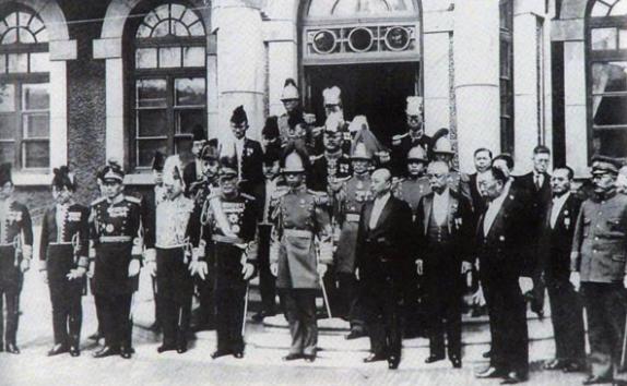 伪满溥仪登基在哪里,溥仪为什么在南京反对伪满政权