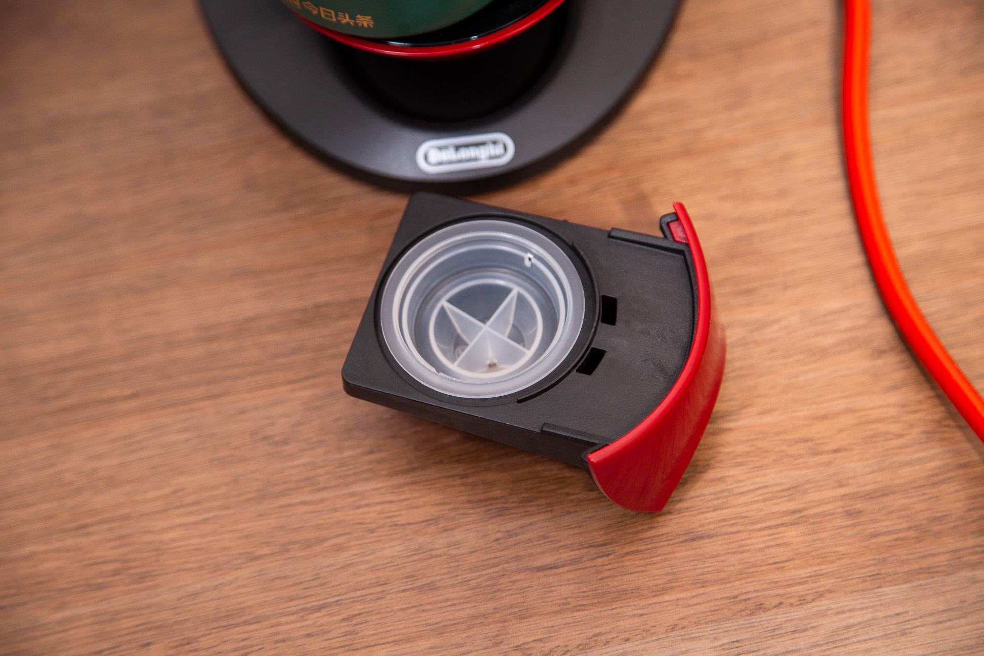 德龙edg606胶囊咖啡机使用教程,德龙龙蛋edg250胶囊咖啡机使用方法