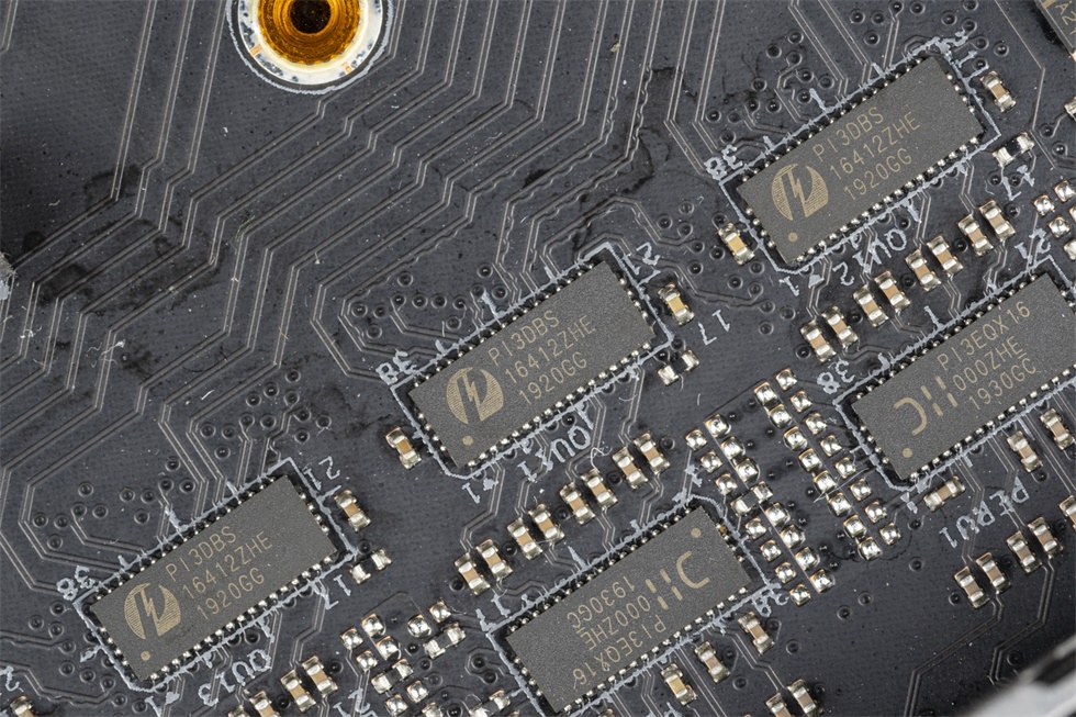 鍗庢搸z490aqua姘村喎瑁呮満,娣卞害瑙f瀽鍗庢搸z490