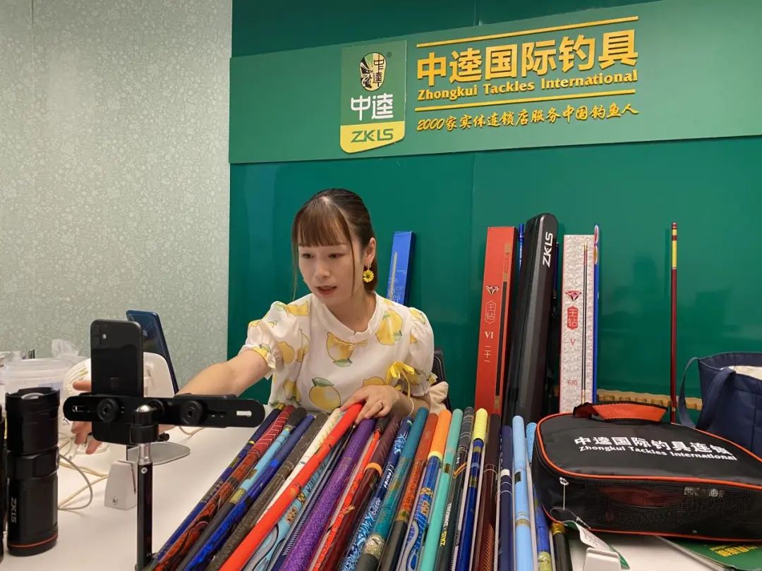 小钓竿大市场，听汉口北从业26年的钓具大咖聊聊“钓鱼圈”