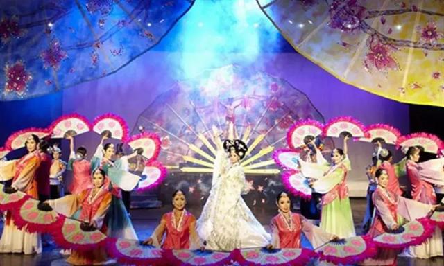 泰国泼水节搞笑事件,泰国泼水节最尴尬的场面