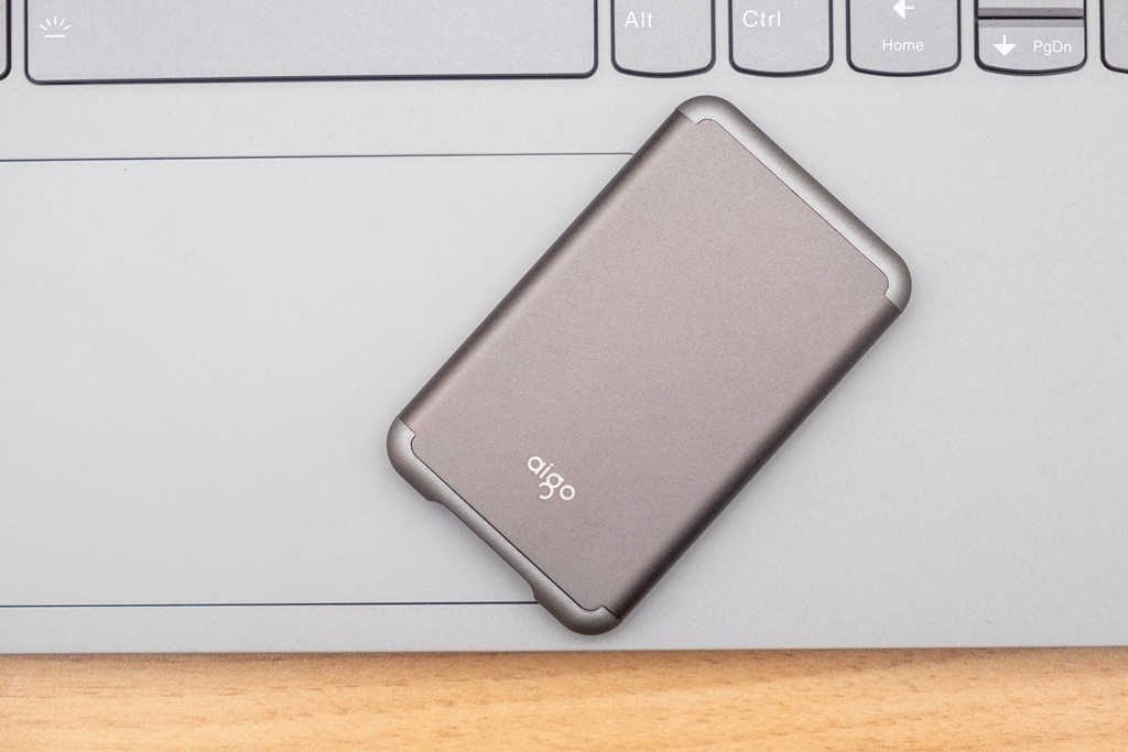 爱国者s7移动固态硬盘质量怎么样,爱国者s7固态硬盘指标