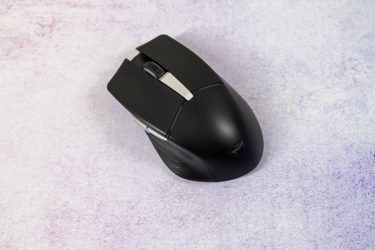 款款优秀，组合起来吃鸡更轻松，机械师游戏套装体验