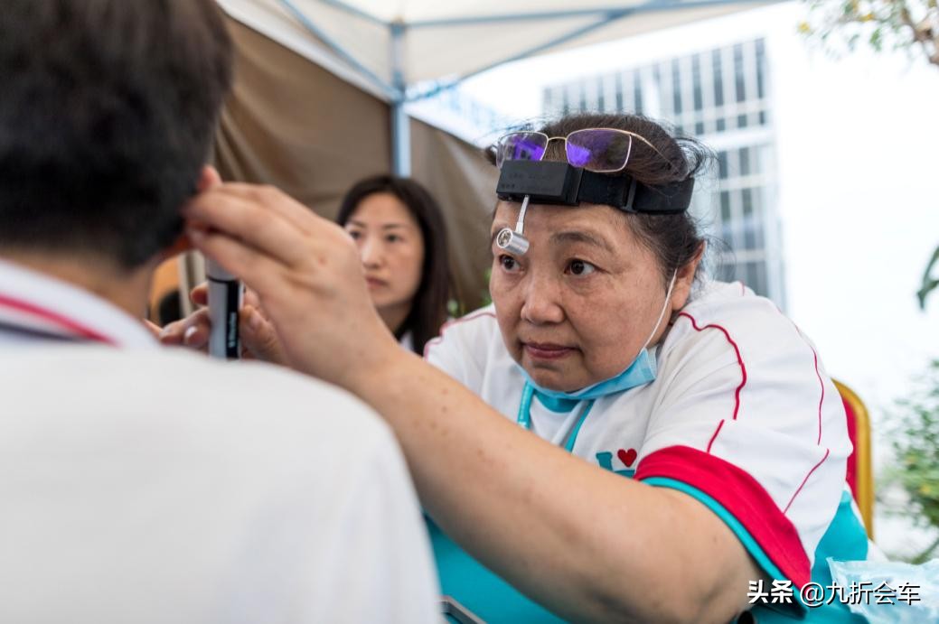 韩红奶奶节目上说的话,韩红和奶奶的感人故事