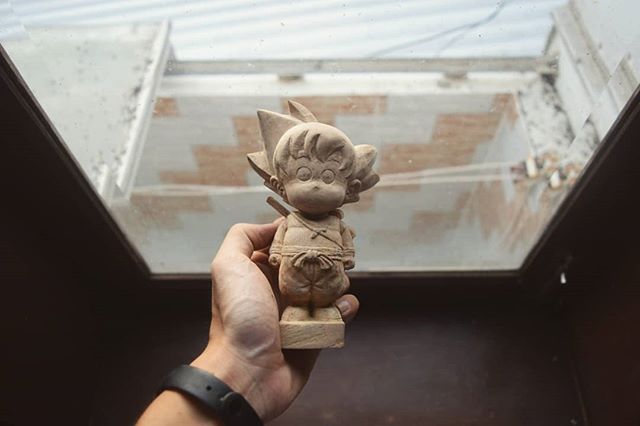 越南网友手工木雕孙悟空，这一尊怕是能赶上10个手办的价格