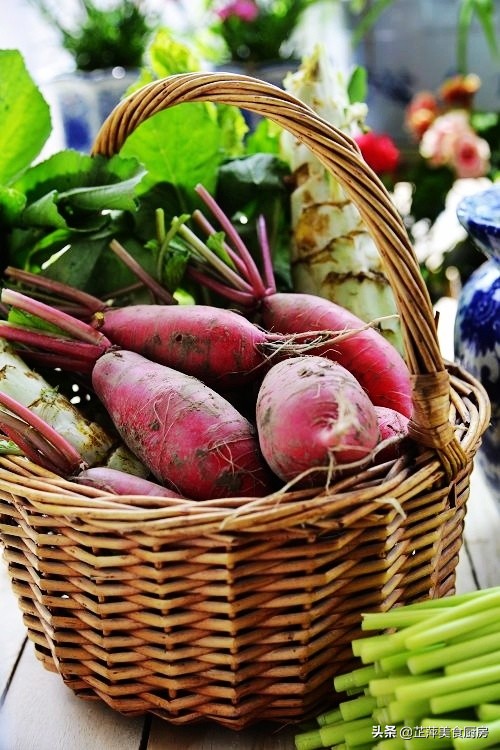 纯干货：我的6年养护经验助你成功腌制一坛可传家的四川泡菜水