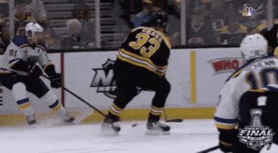 蓝调拿下球队首个斯坦利杯总冠军,奥赖利荣膺季后赛MVP