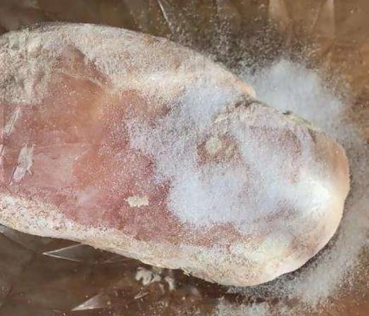 冻肉泡水里化冻,冻肉水里泡了一晚还能要吗