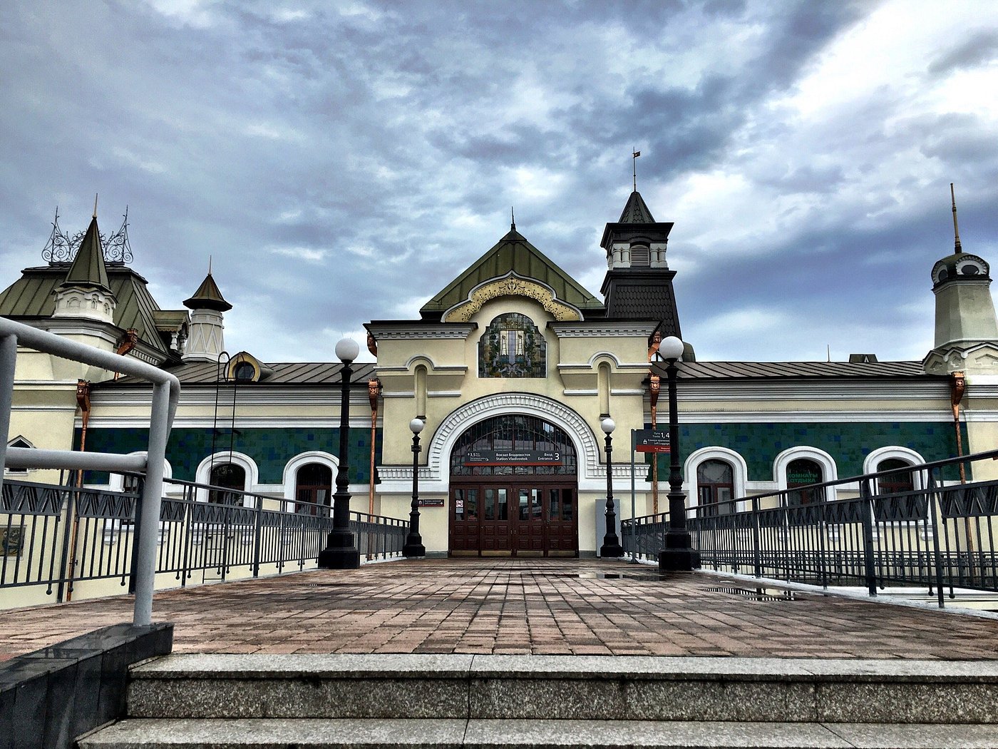 利路修家乡是俄罗斯哪里,海参崴的历史及旅游景点