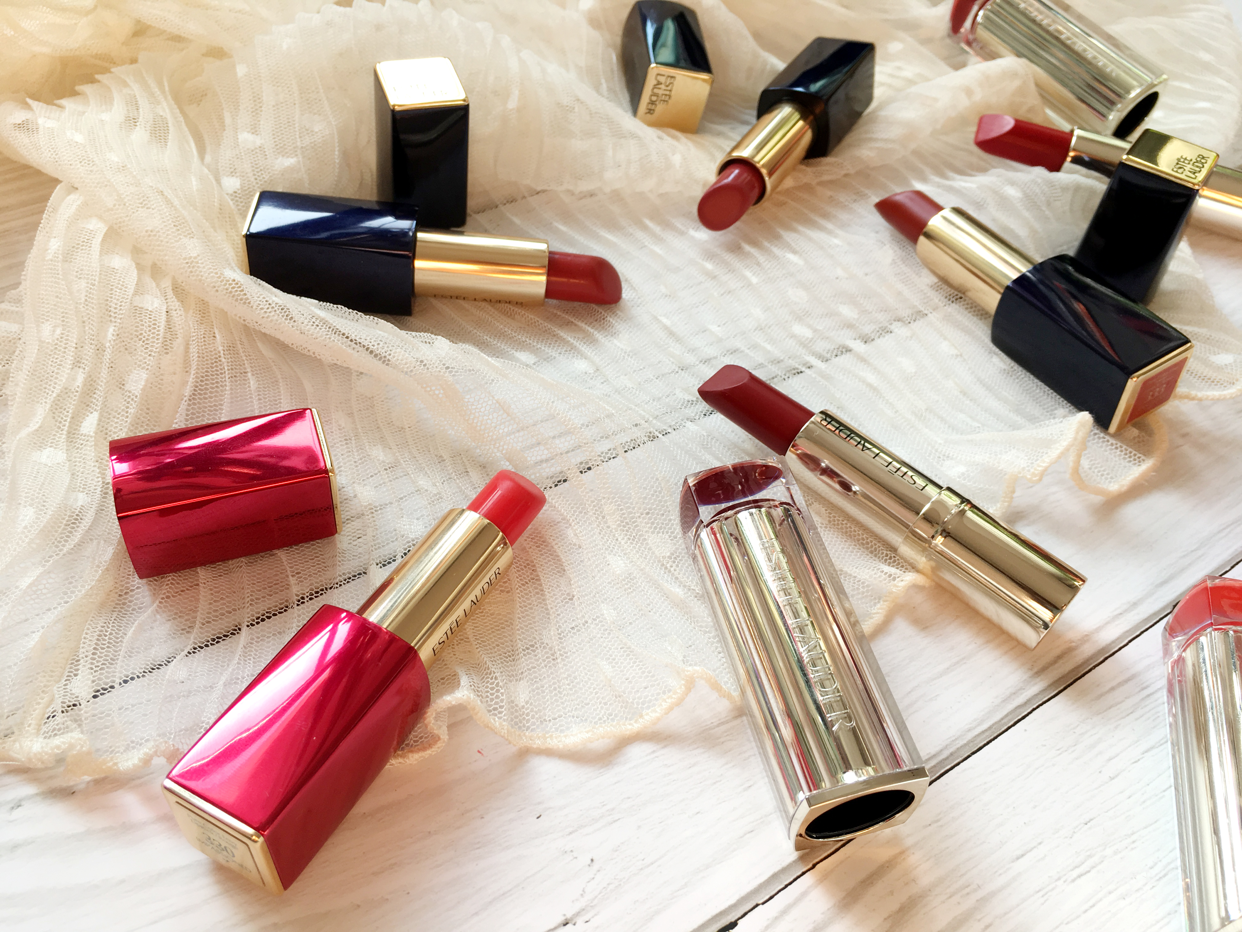 你会选哪支?超高性价比专柜品牌口红试色分享雅诗兰黛唇膏试色