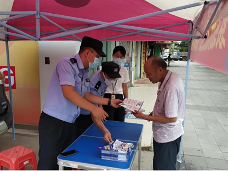 戳戳戳,这群人在惠东挨家挨户、街头摆摊,只为了……