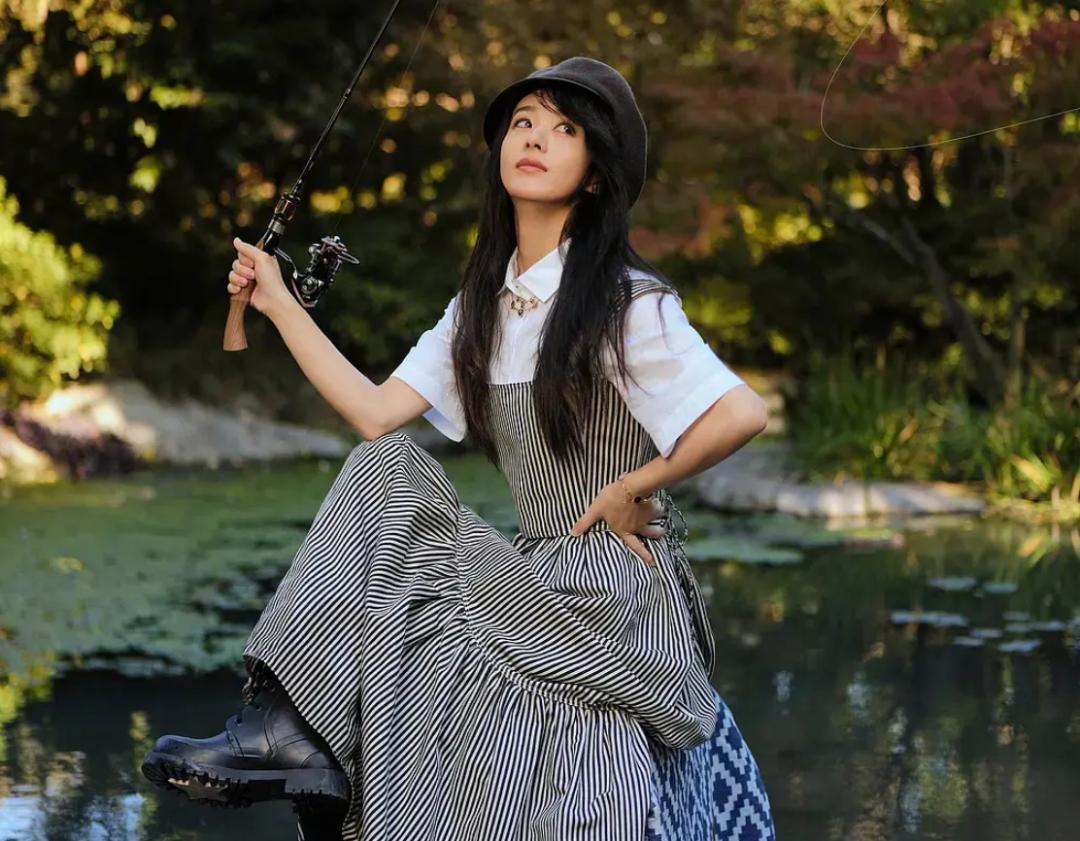 赵丽颖被嘲土的视频,赵丽颖被指撞脸