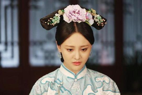 读懂纳兰性德，选哪本书最好？《纳兰词笺注》《饮水词笺校》比较