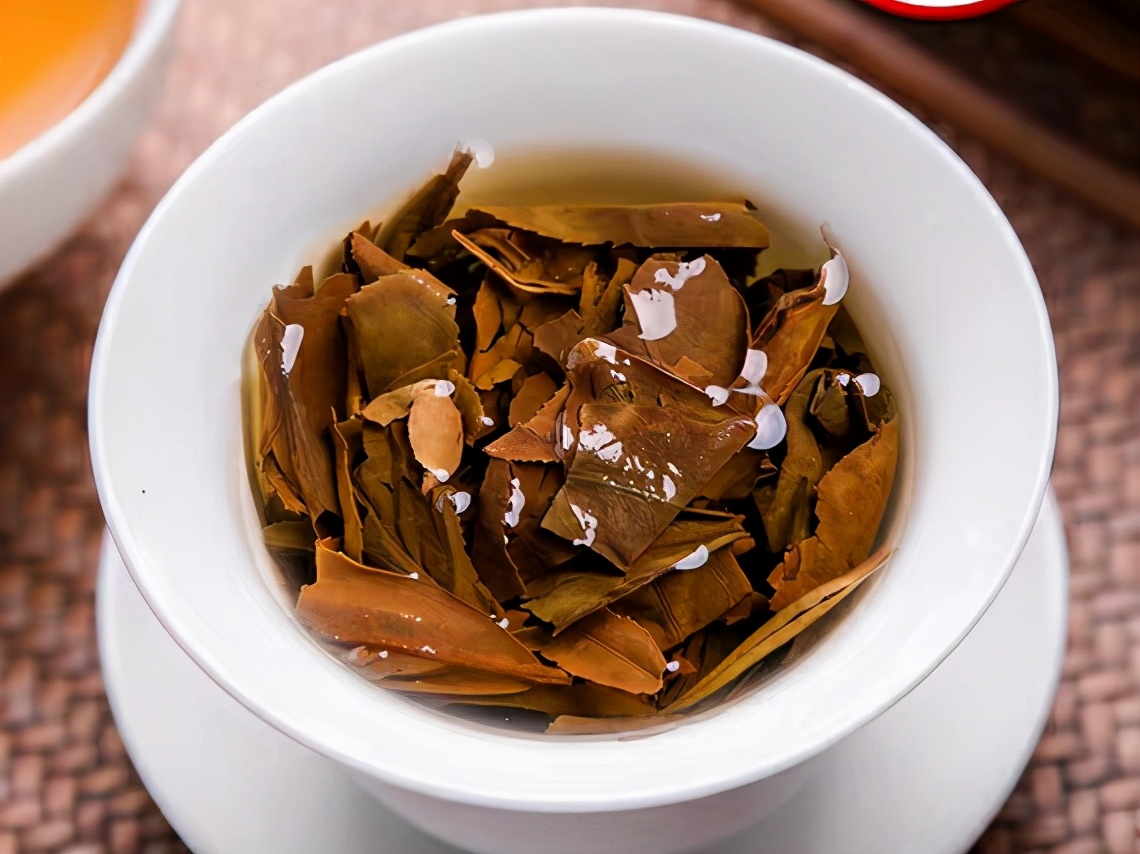 明日霜降多喝这些茶入冬不生病,霜降时节喝什么茶比较好