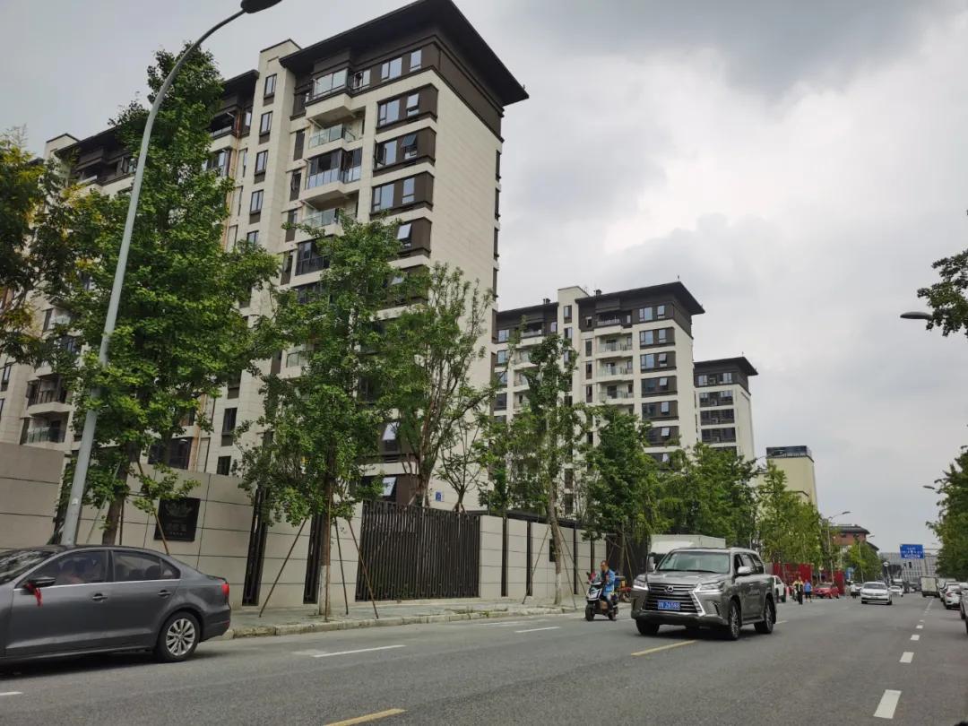 市中心改善盘能买吗,市中心改善盘顶层房子能买吗