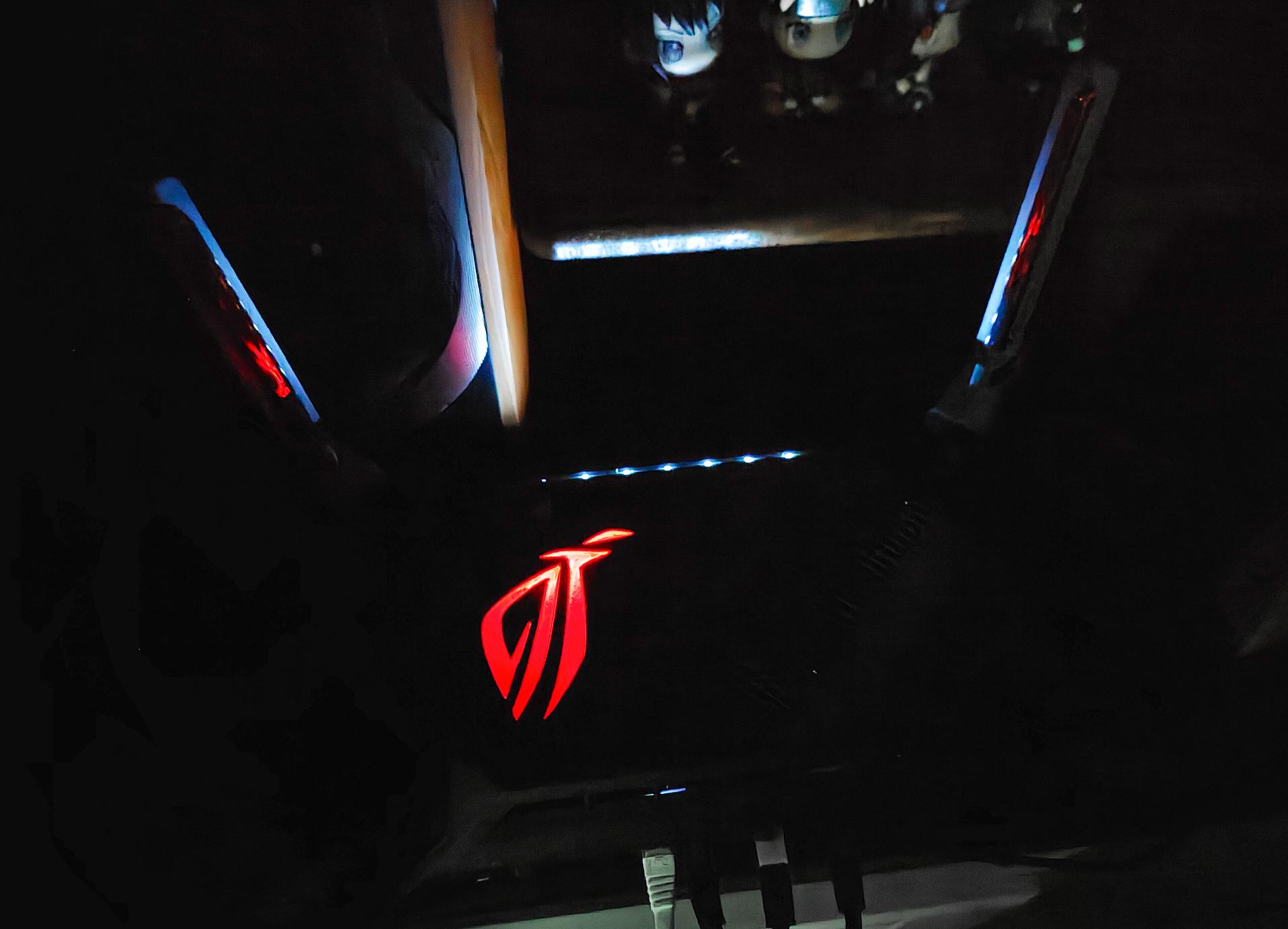 电竞路由器推荐华硕rog,华硕rog魔方幻gt6白色路由器评测