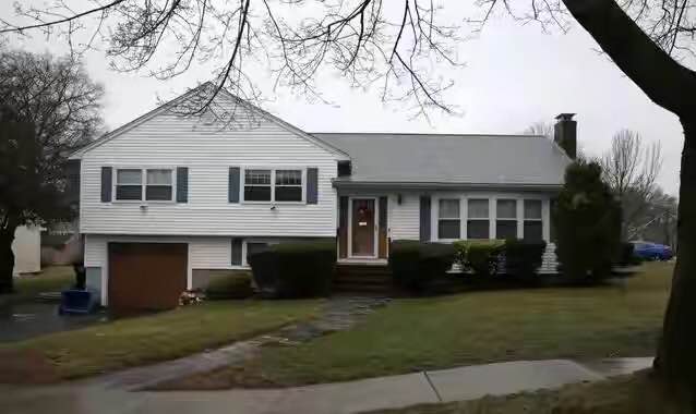 无语了，英国归来女子咳嗽瞒报，网友：我们的抗疫天使还在抢救！