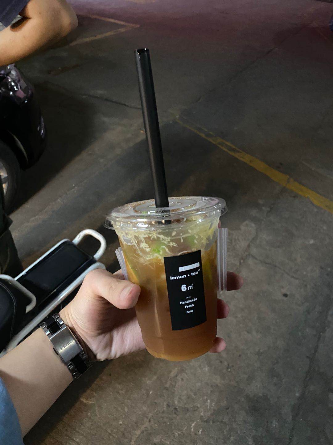 老板像余文乐隐藏在天河汽配城内的潮仔手锤柠檬茶