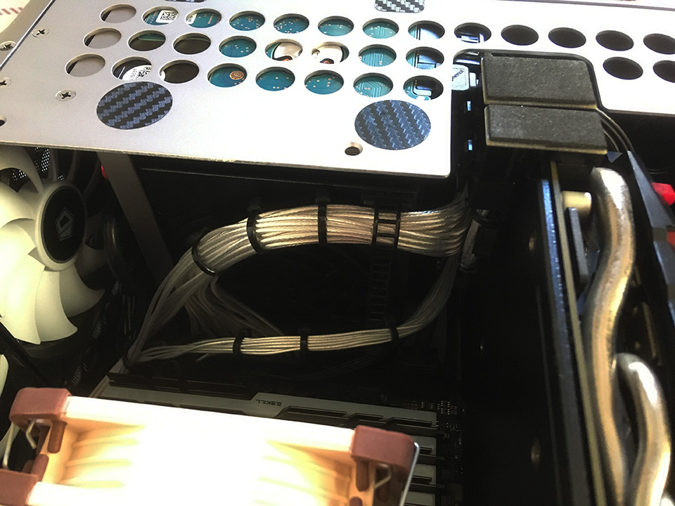 台式大机箱改小机箱,显卡大了怎么装小机箱