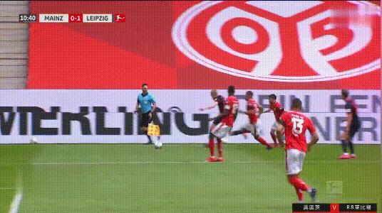 德甲球队德国杯爆冷出局,德甲拜仁1-3遭逆转