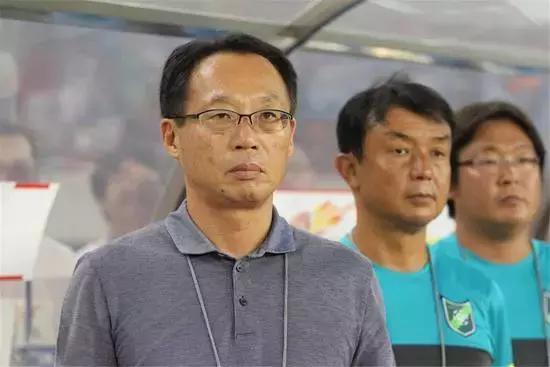 丢脸！曝中甲队拖欠4名日本教练工资，足协死命令:这事别闹到FIFA