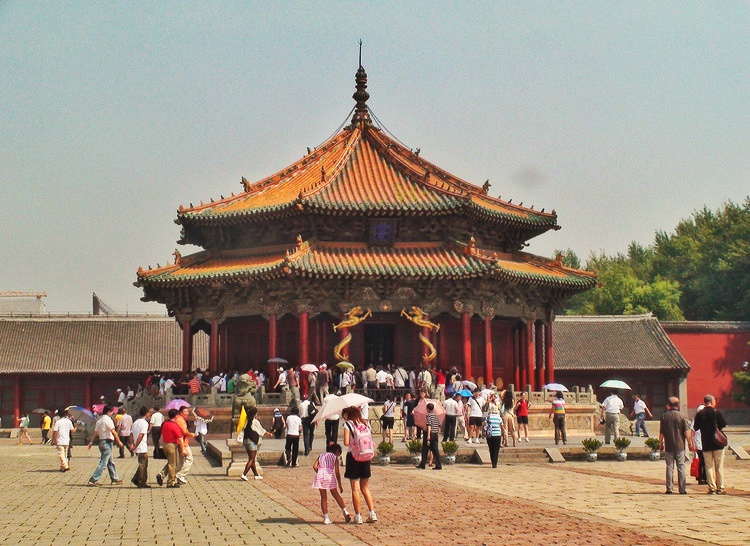 故宫第二？不！沈阳故宫独创宫高殿低，建筑特色深藏满清野心