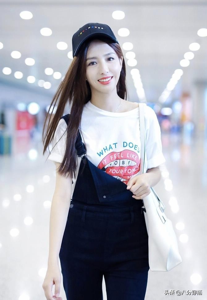 浣熶附濞呰儗甯﹁￥绌挎惌,鑳屽甫瑁ょ┛鎼濡堣