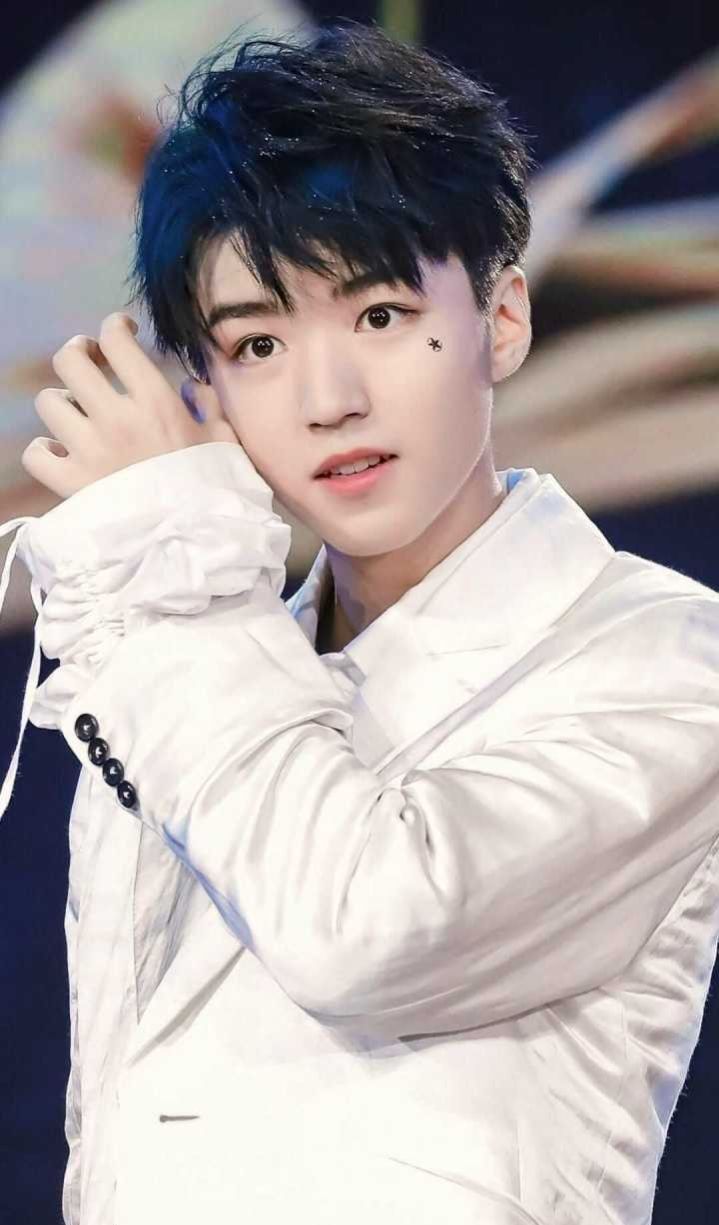 你为什么喜欢杨紫,女明星谁喜欢王俊凯