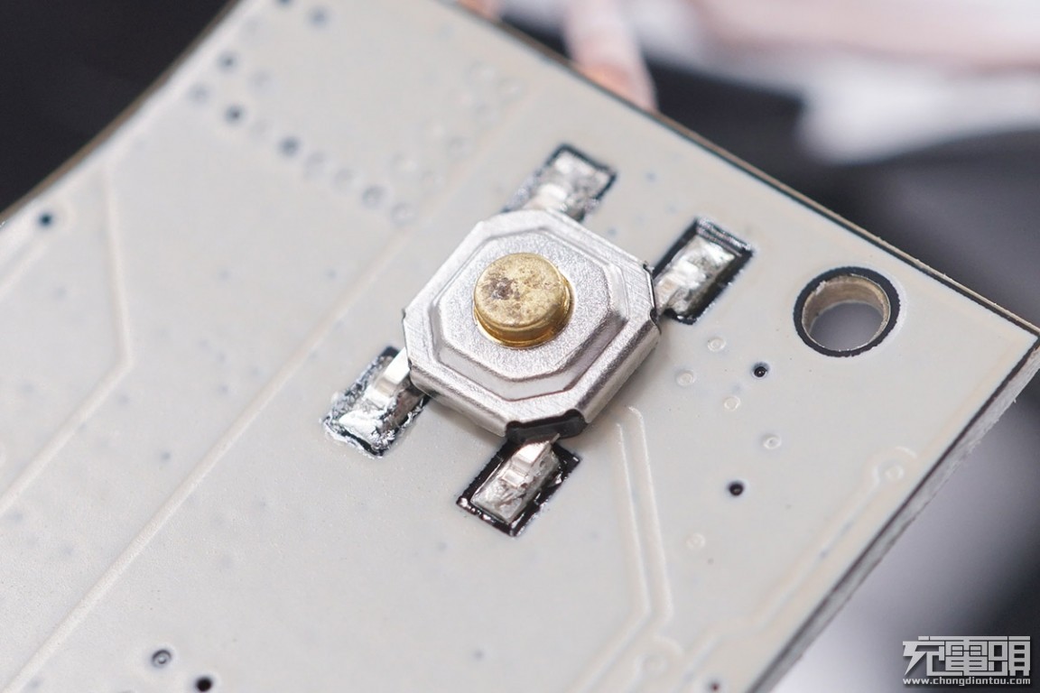 99钱充电器好用吗,99元充电宝值不值得购买