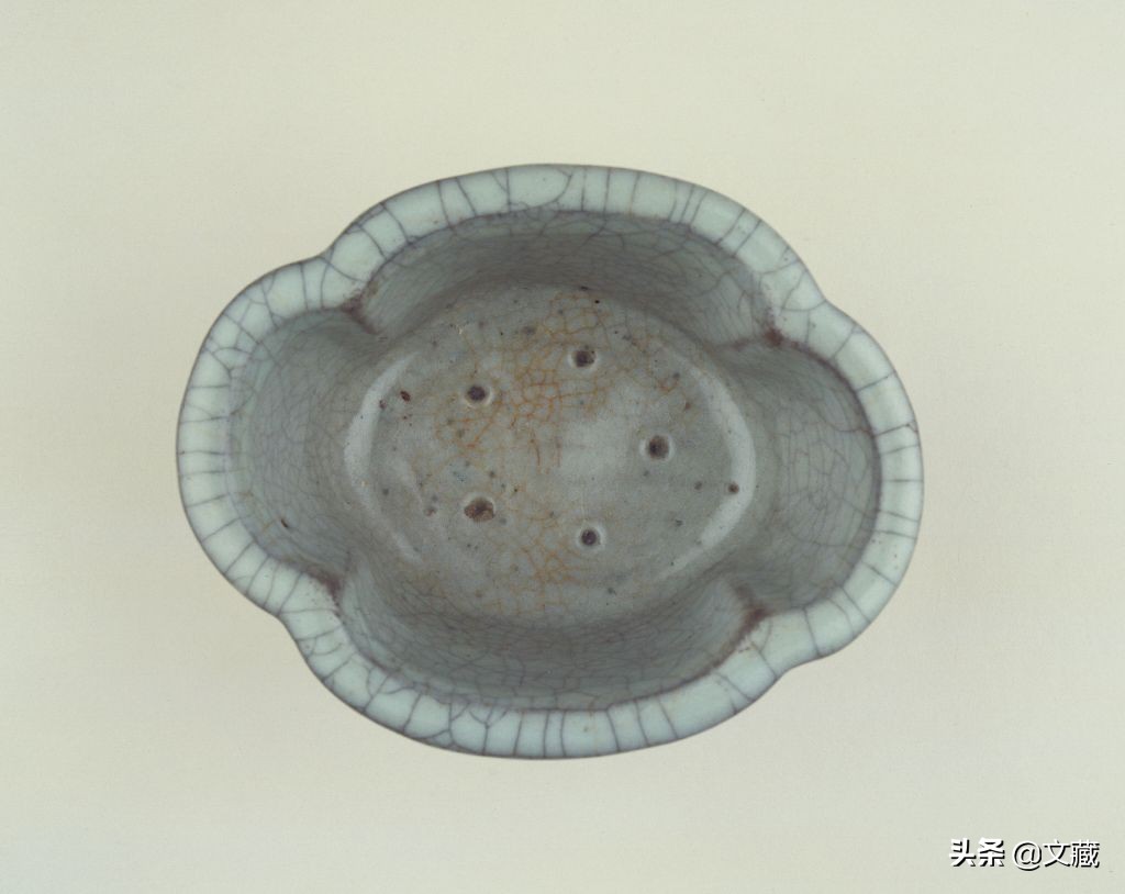 宋代五大名窑之龙泉哥窑,传世哥窑龙泉