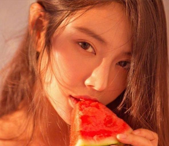 大嫂徐冬冬巅峰颜值,大嫂徐冬冬惊艳亮相