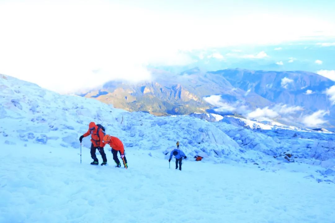 7个月攀登14座高峰,七个月攀登8000米