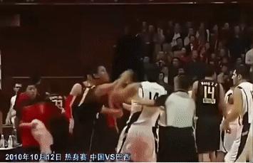 中国篮球球员最团结的一次打架,最血性的斗殴