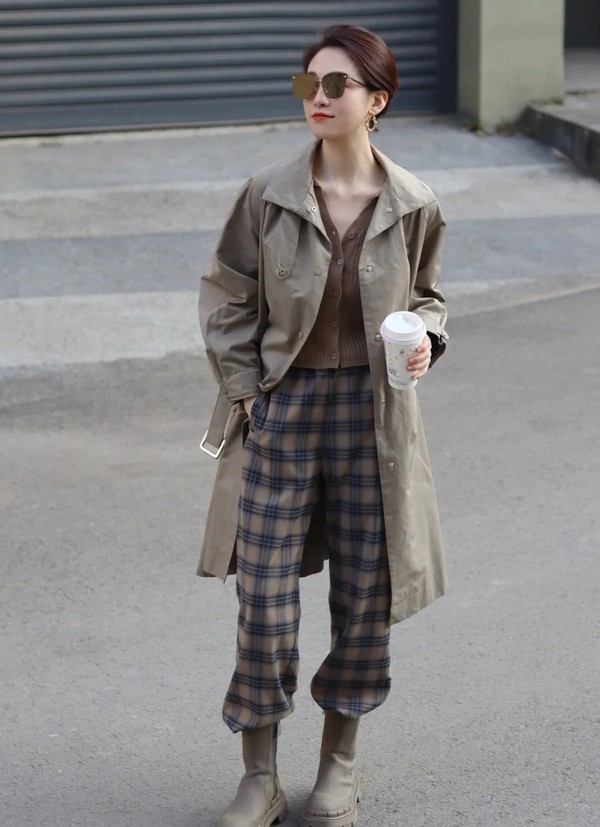 小个子秋冬款靴子穿搭,今年流行的靴子穿搭短靴