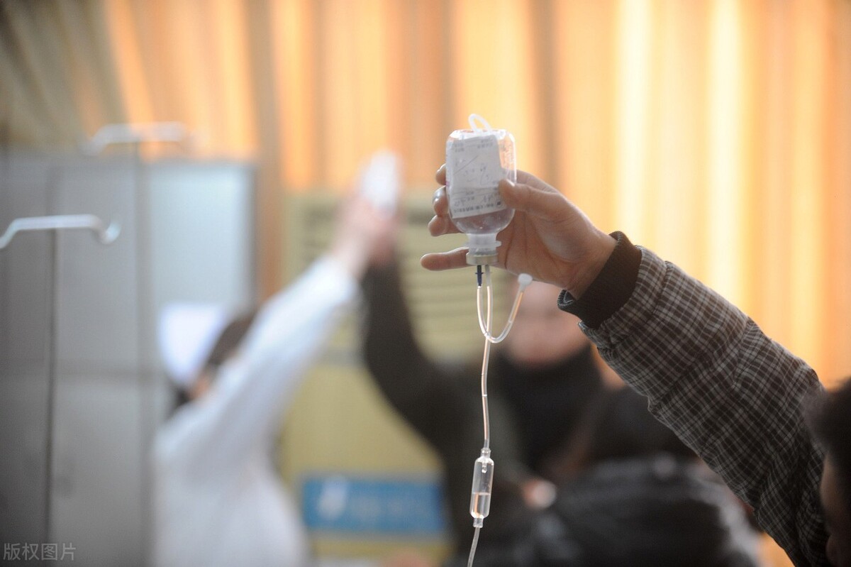 睡觉憋醒但意识就是动不了,睡觉时总是憋醒喘上了气