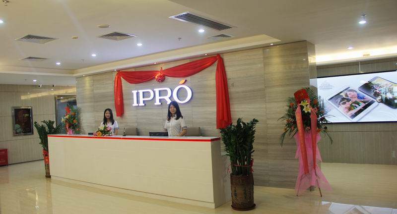 鍙堜竴鍥戒骇鎵嬫満宕涜捣,鍙堜竴鍥戒骇鎵嬫満宸ㄥご鍊掍笅