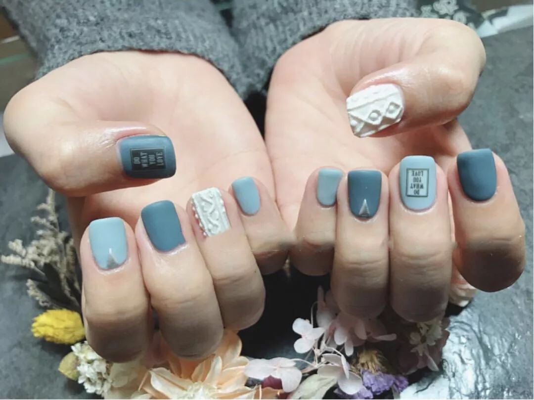 可爱又时髦的毛衣美甲教程，是时候给你的指尖换上“冬装”啦！