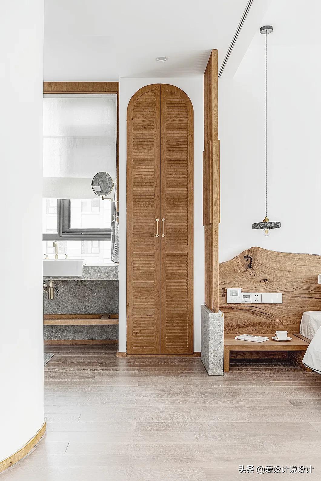 原木是让人清新脱俗的风格,现代简约和原木风混搭