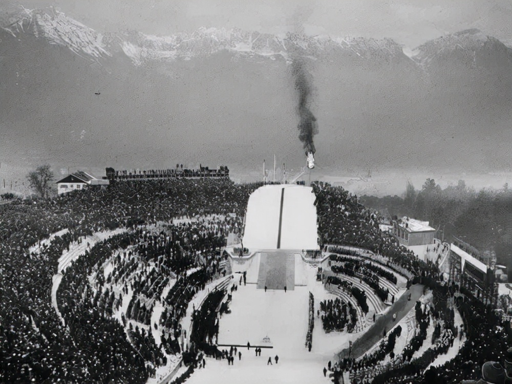 哪一年中国冬奥会会徽亮相,历届冬奥会冬残奥会会徽