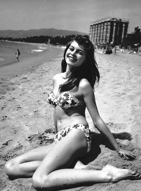 比基尼：性感背后是对自由的渴望！