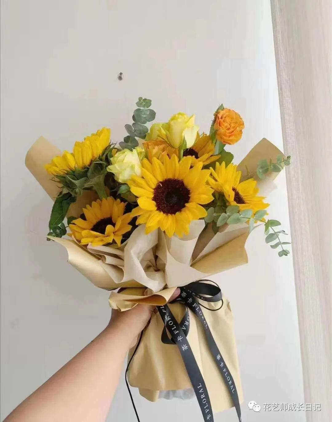 向日葵的高级搭配,每日一花百子莲