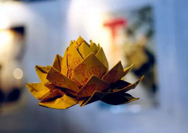 护身符和本命佛的区别,护身符和守护神意思相近吗