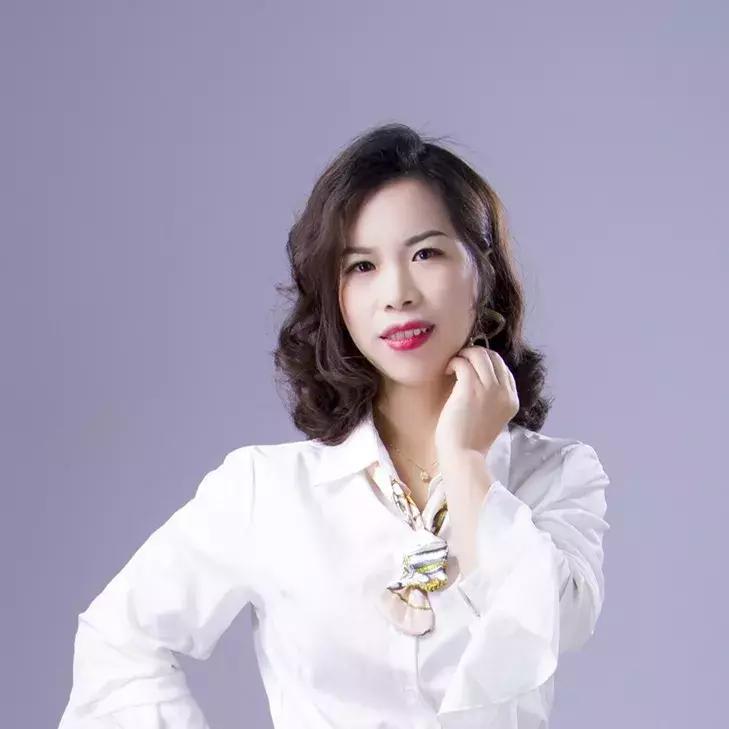 就算是一地鸡毛也要扎鸡毛掸子,一地鸡毛终于扎成了鸡毛掸子