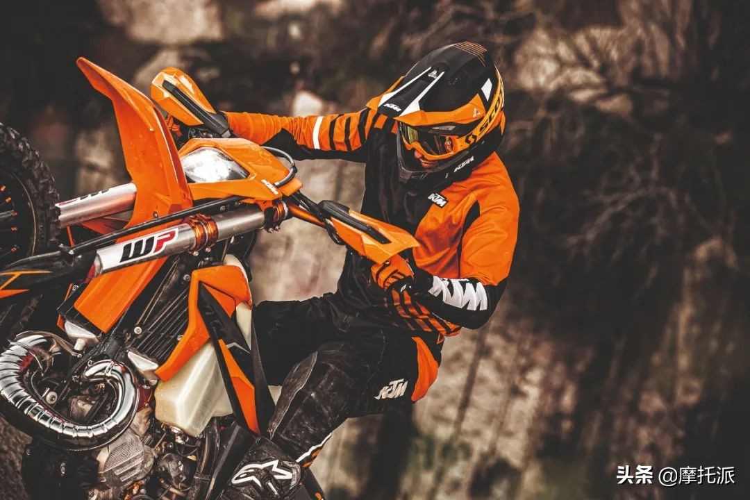 不到1万的ktm,ktm300硬耐力