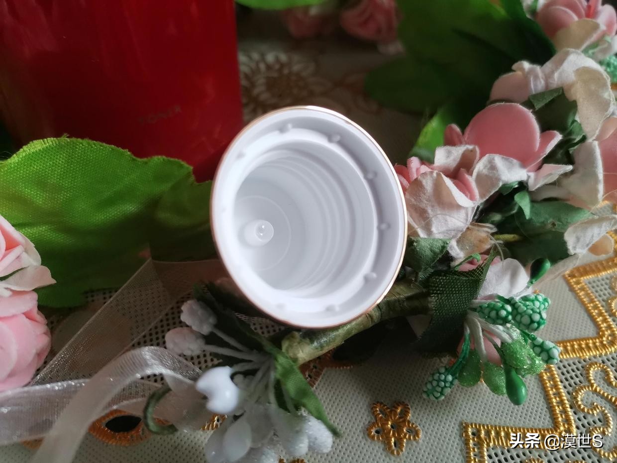 olay水感美白抗糖水乳,olay白里透红高保湿美白营养水