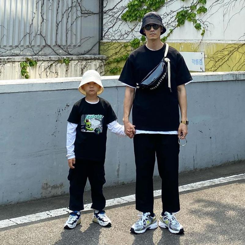 男生新手如何做颜值博主火起来,韩式轻熟风穿搭男博主推荐