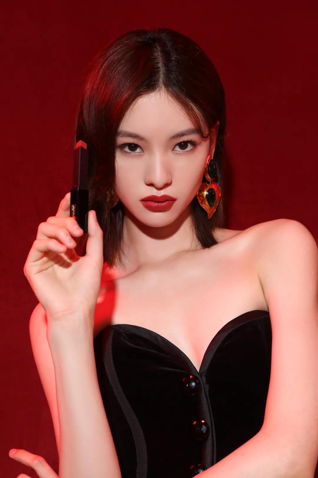 ysl限定狂欢,限时59天ysl时尚大展惊艳魔都