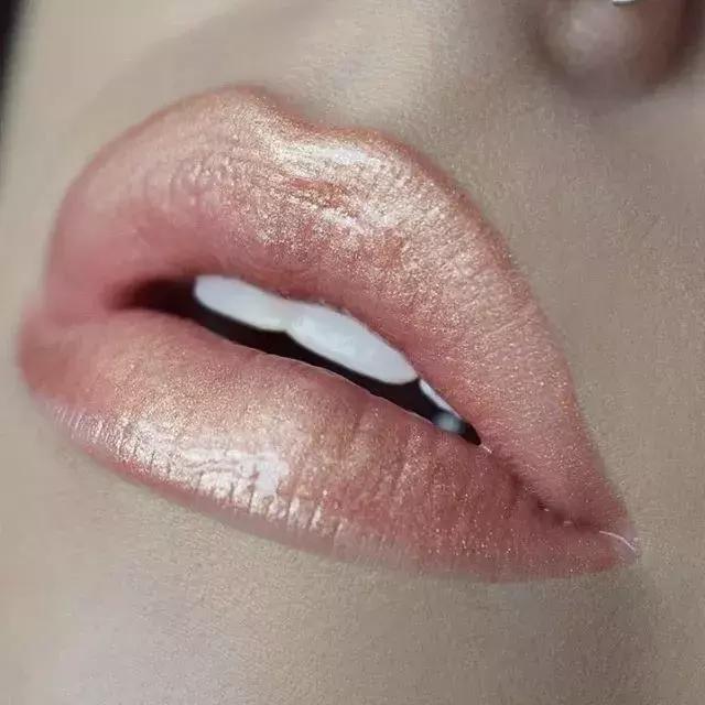 泫雅为什么要丰唇,泫雅太红了怎么办