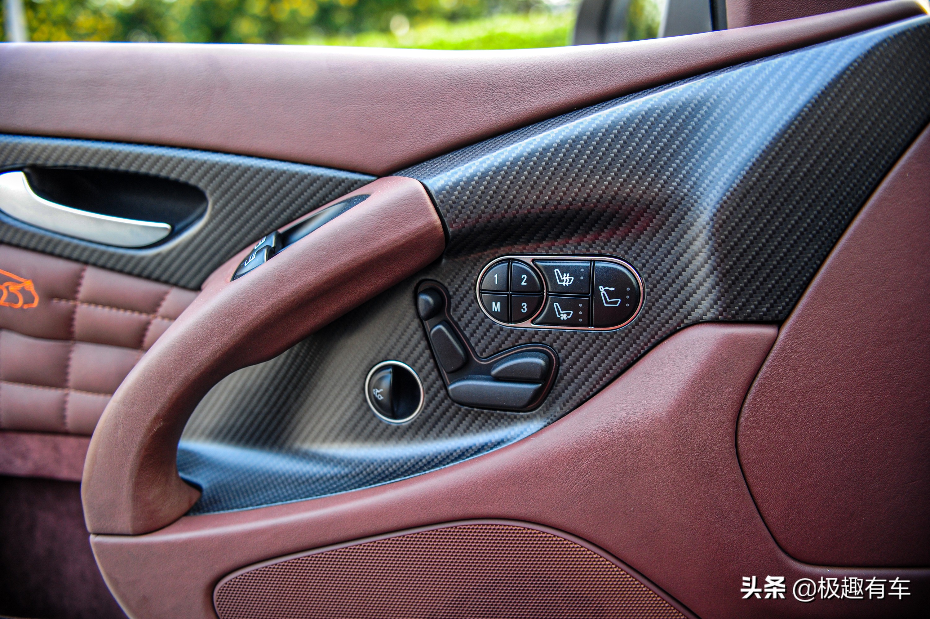 卡尔森c25是不是奔驰的,卡尔森c25这车怎么样