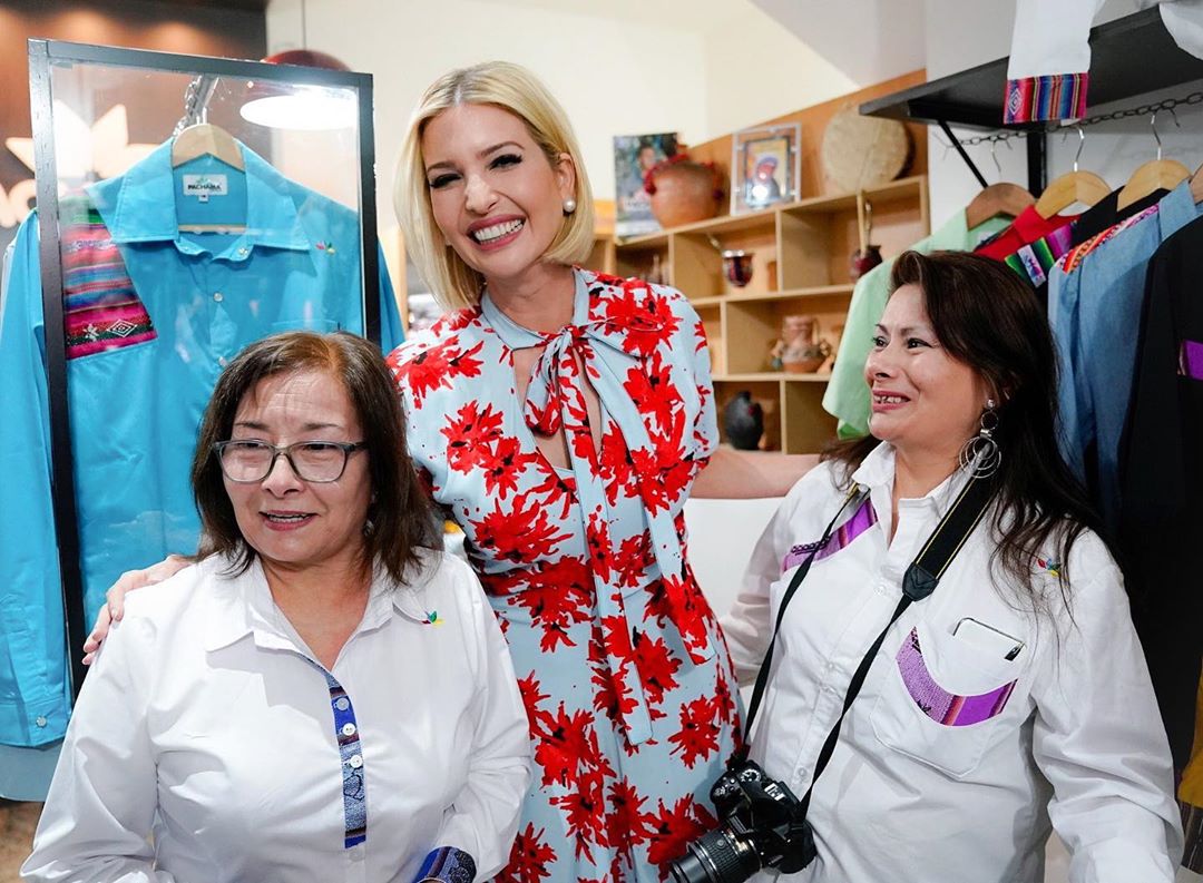 伊万卡顶流气质,伊万卡抵韩图片